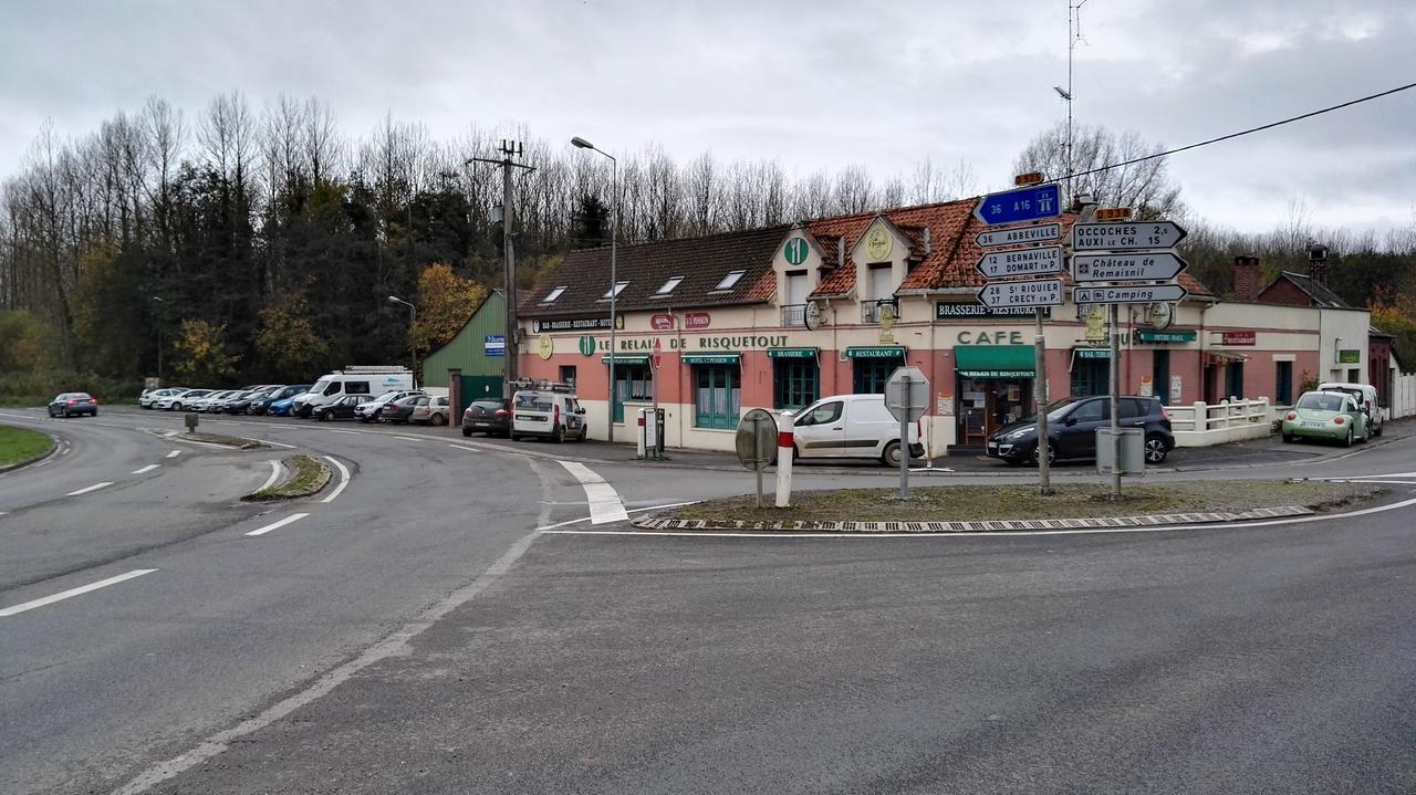Le Relais De Risquetout Hem-Hardinval Exteriér fotografie